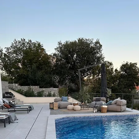 Luxury Mikolina Vila Kornić
