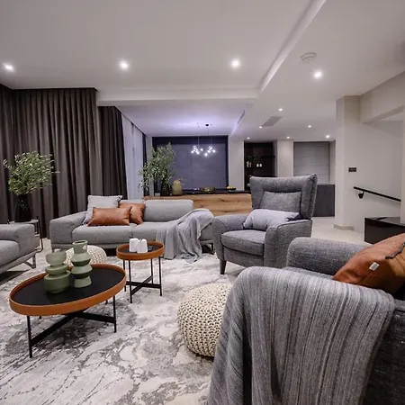 Luxury Mikolina Vila *
