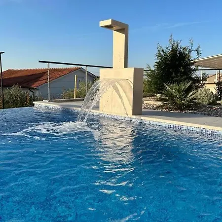 Vila Luxury Mikolina Kornić